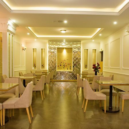 Elegant Hotel 플레이쿠 외부 사진