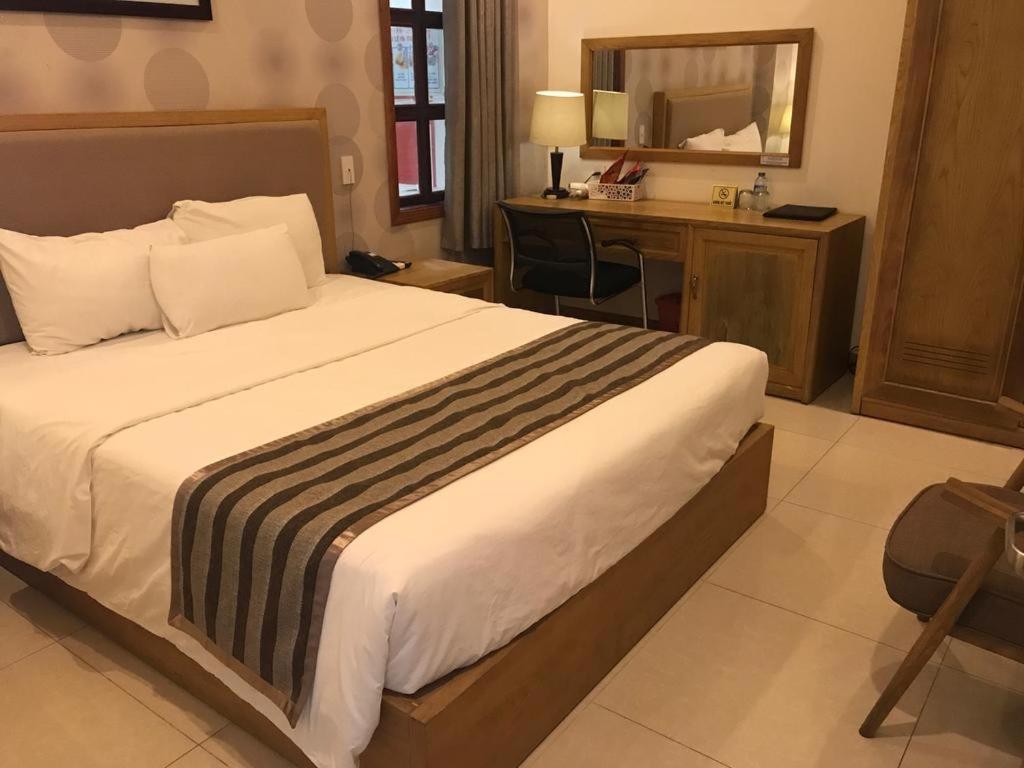 Elegant Hotel 플레이쿠 외부 사진
